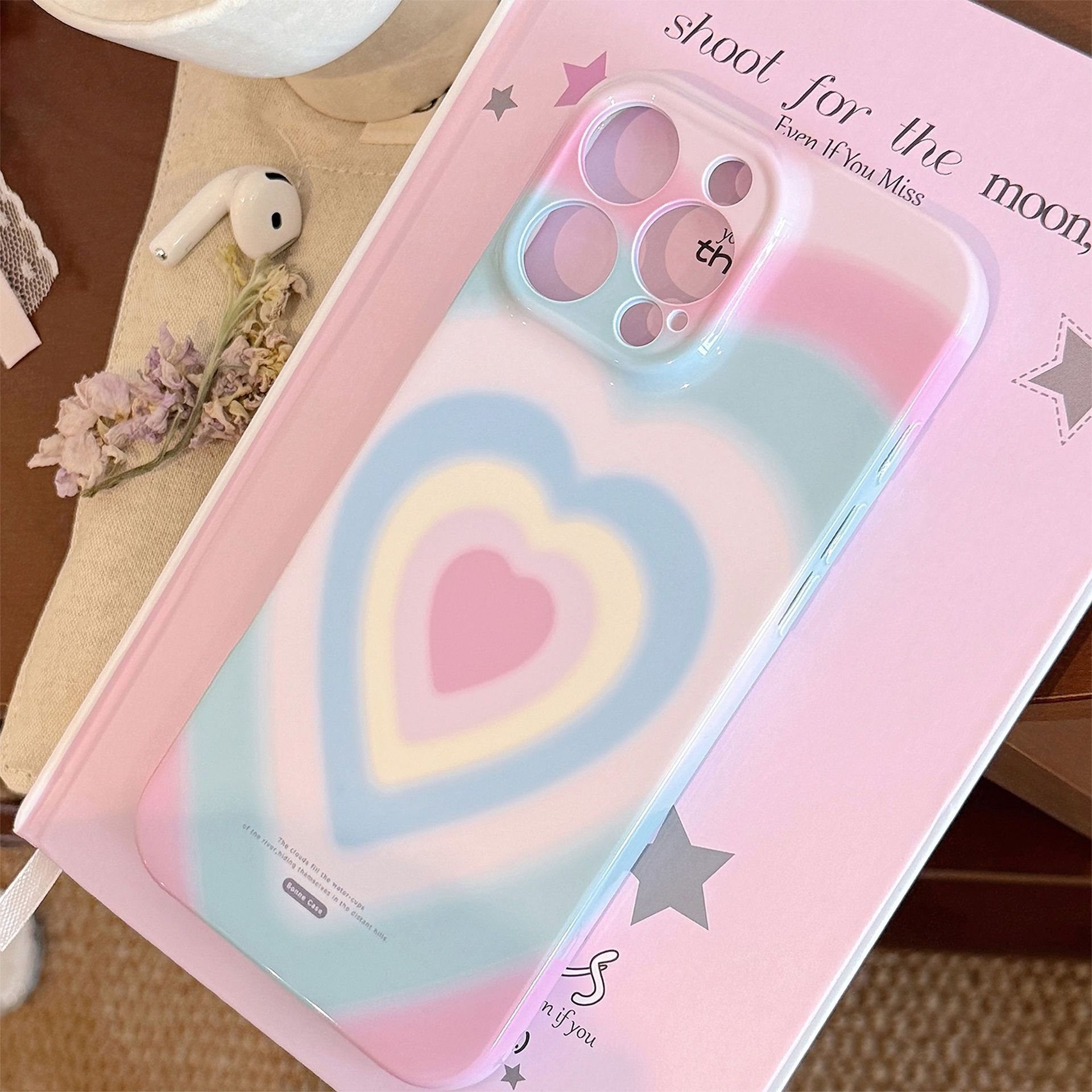 럭셔리 컬러풀 그라데이션 러브 하트 패턴 아이폰 17  - Phone Cases Luxury 리뷰 및 가격