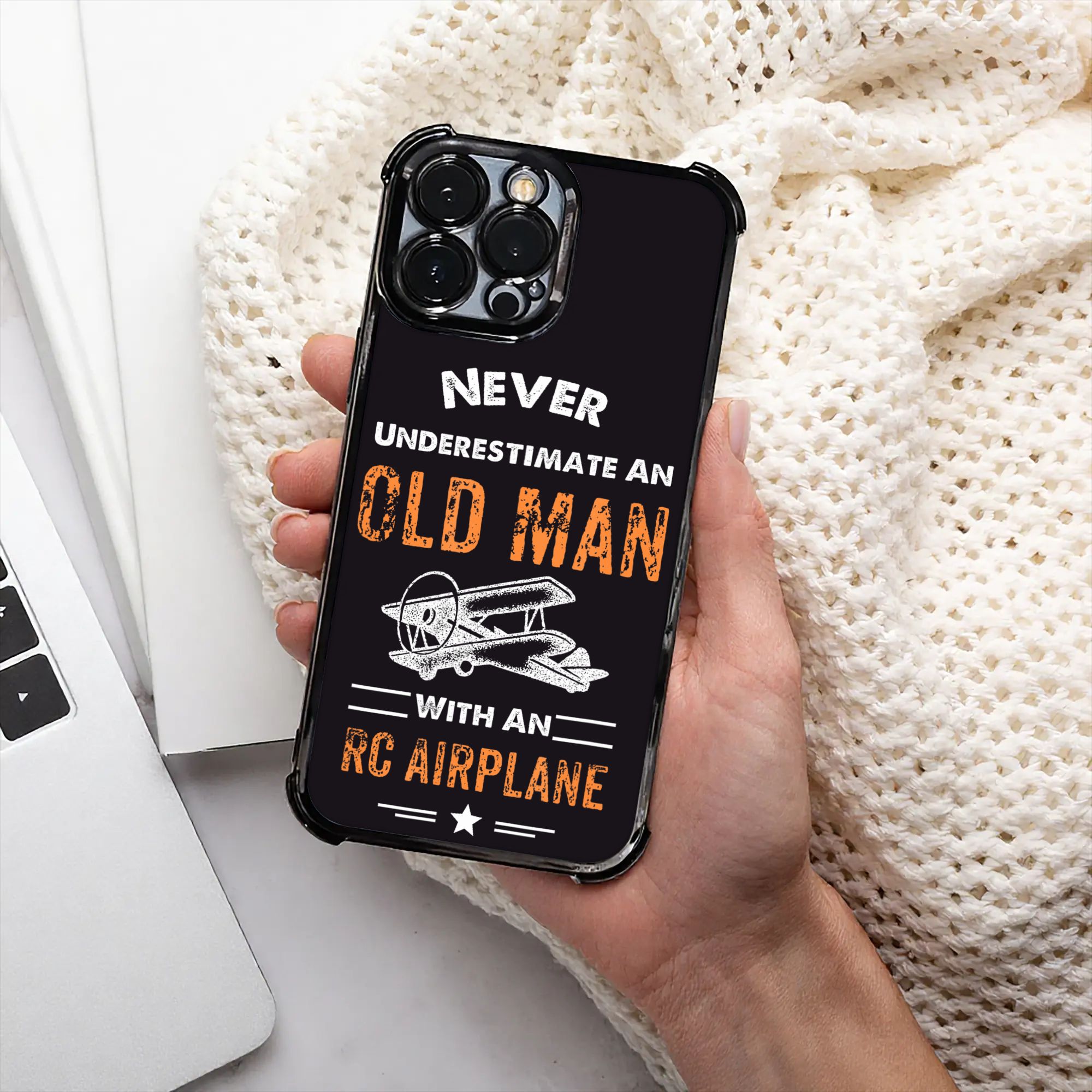 RC 비행기 모양 전화 커버가 있는 노인을 과소평가하지 - Phone Cases Arc 리뷰 및 가격